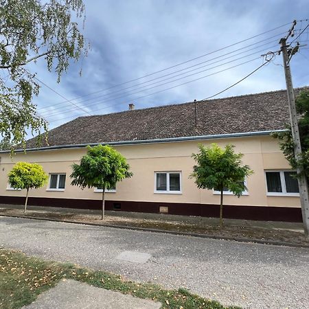 Bezdan Guesthouse Экстерьер фото