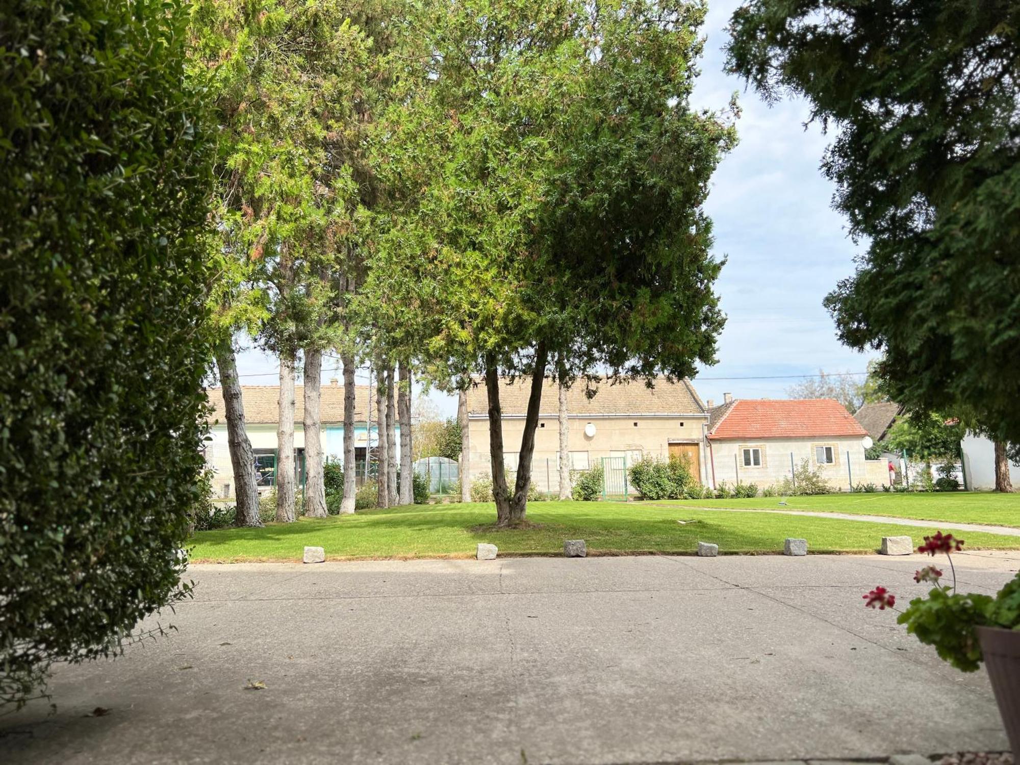Bezdan Guesthouse Экстерьер фото